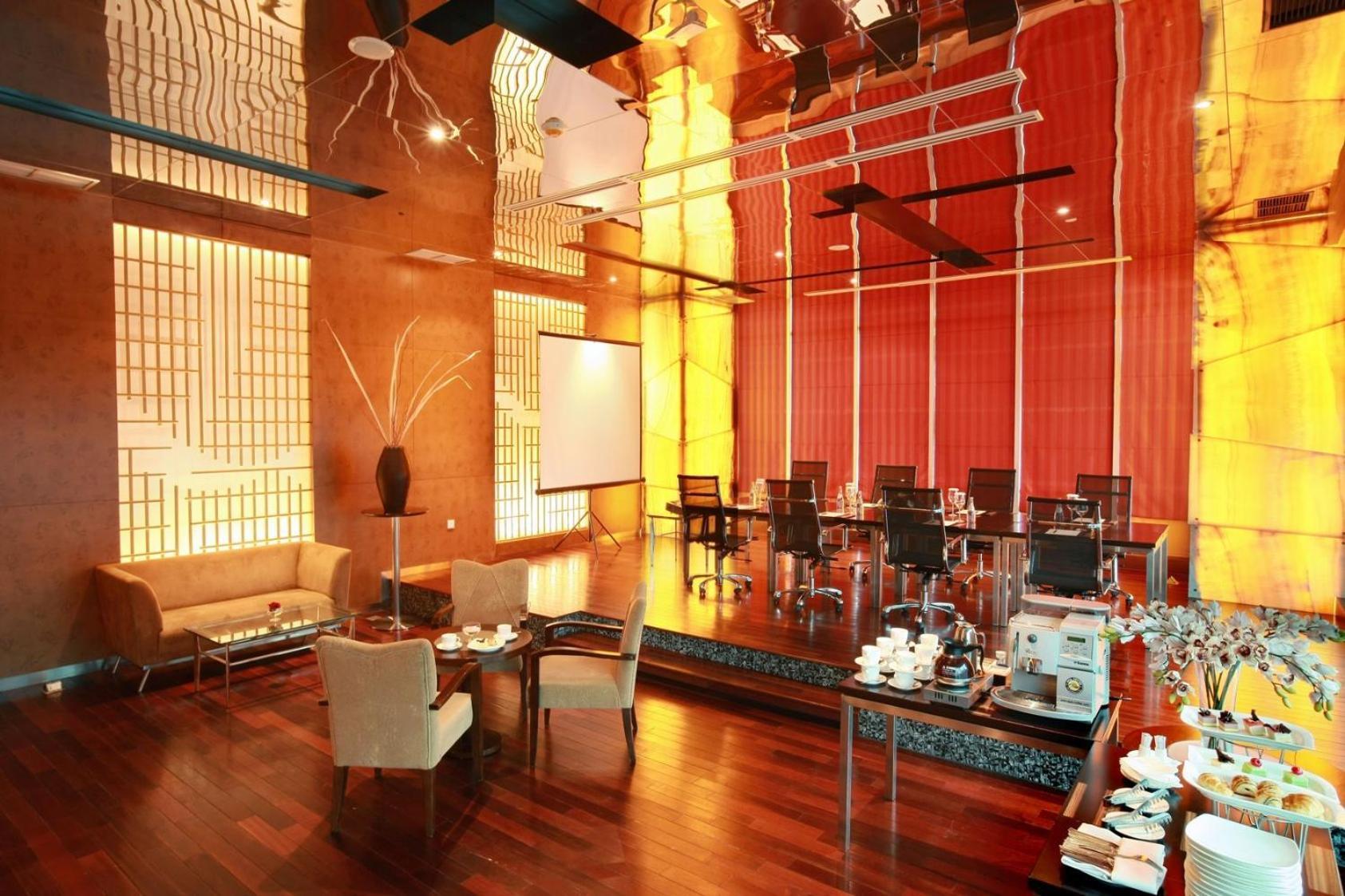 โรงแรมเคมบริดจ์ เมดาน ภายนอก รูปภาพ
