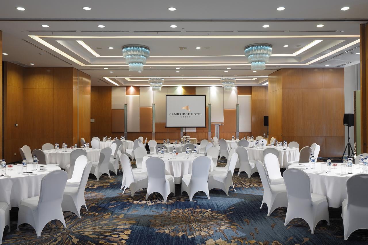 โรงแรมเคมบริดจ์ เมดาน ภายนอก รูปภาพ