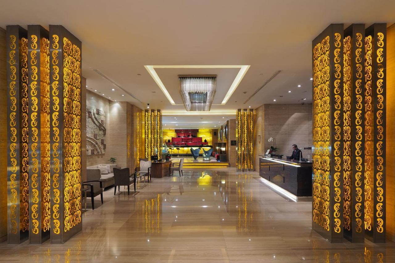 โรงแรมเคมบริดจ์ เมดาน ภายนอก รูปภาพ